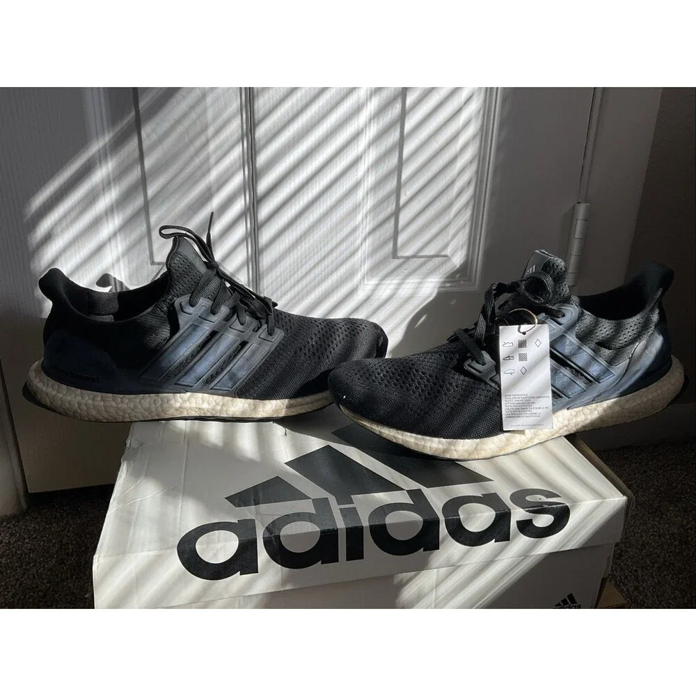 adidas UltraBoost 1.0 Retro Reflective 2020 NWOT - Mens US Size  11 AQ5561-20